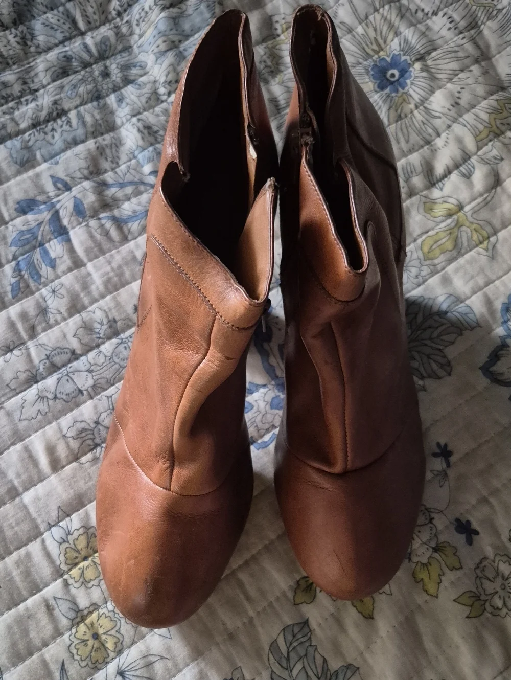 Gianni Bini Tan Brown Leather Platform Ankle Boots